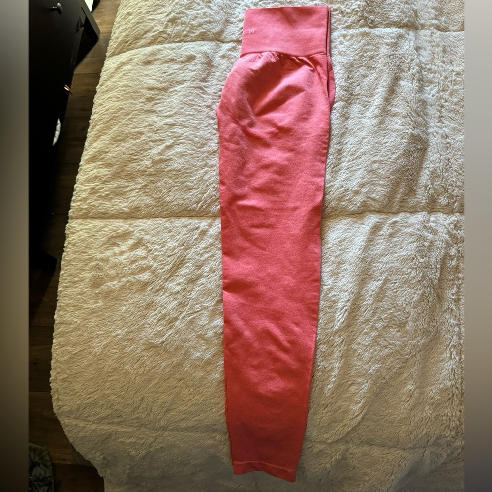 NVGTN Leggings, size Small